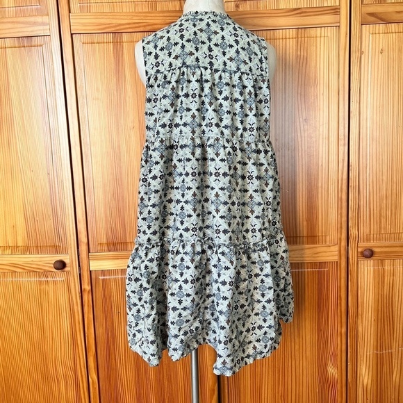 dip Large Linen Green Ditzy Floral Sleeveless Ruffle Tiered Prairie Boho Dress - Picture 3 of 9